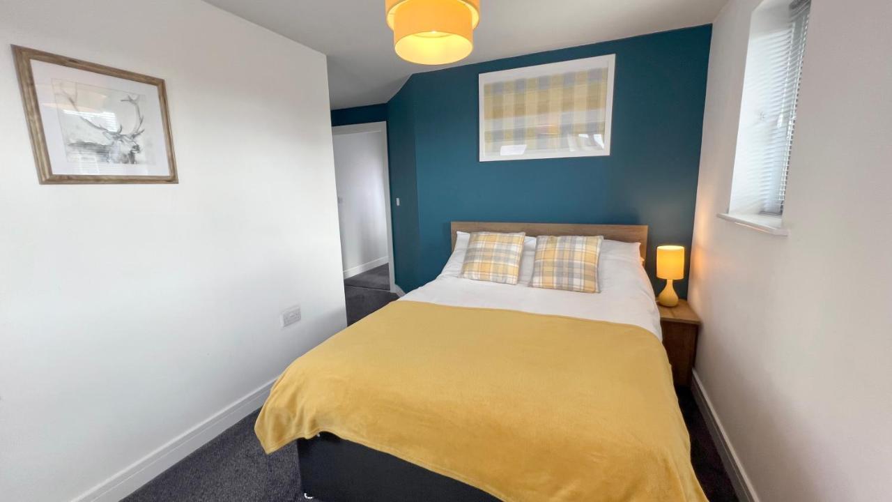 Cross Court, Stafford By Bell Apartments ภายนอก รูปภาพ