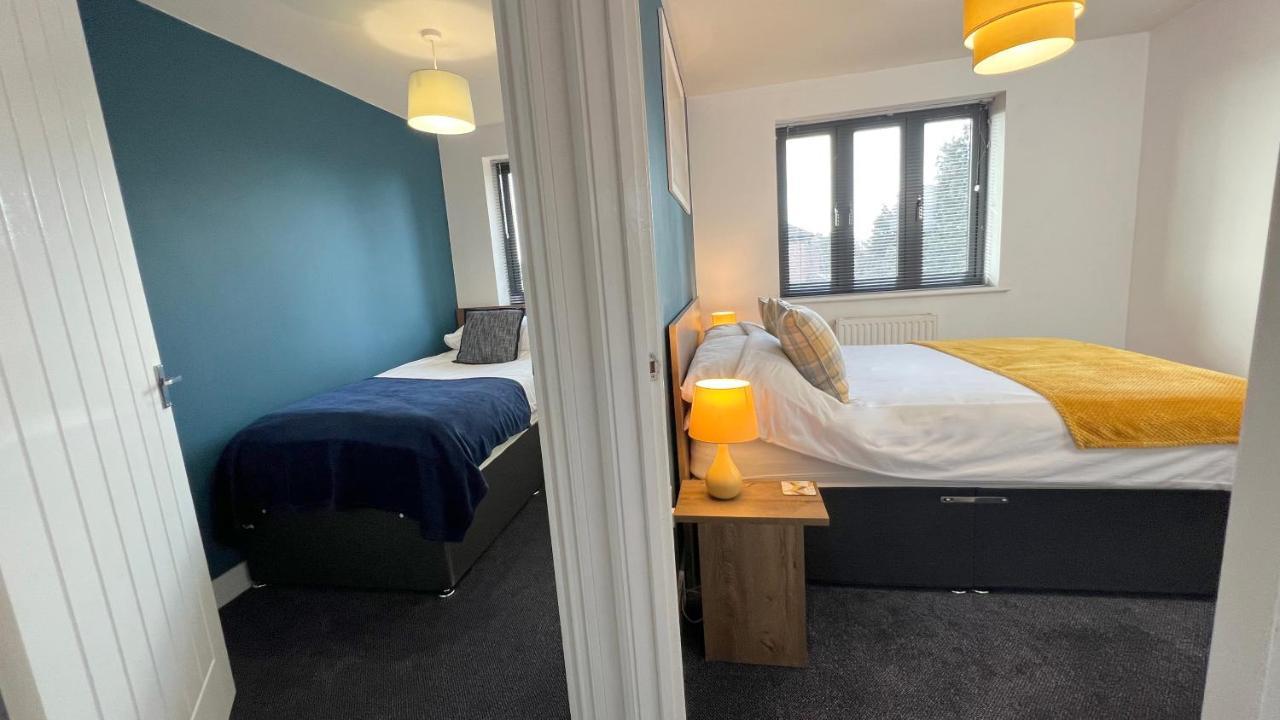 Cross Court, Stafford By Bell Apartments ภายนอก รูปภาพ